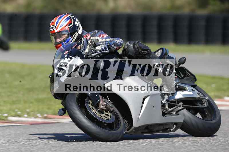 /43 08.08.2025 Discover the Bike ADR/Race 3 rot/403
